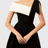 Danuta | Elegancka sukienka midi z asymetrycznym dekoltem